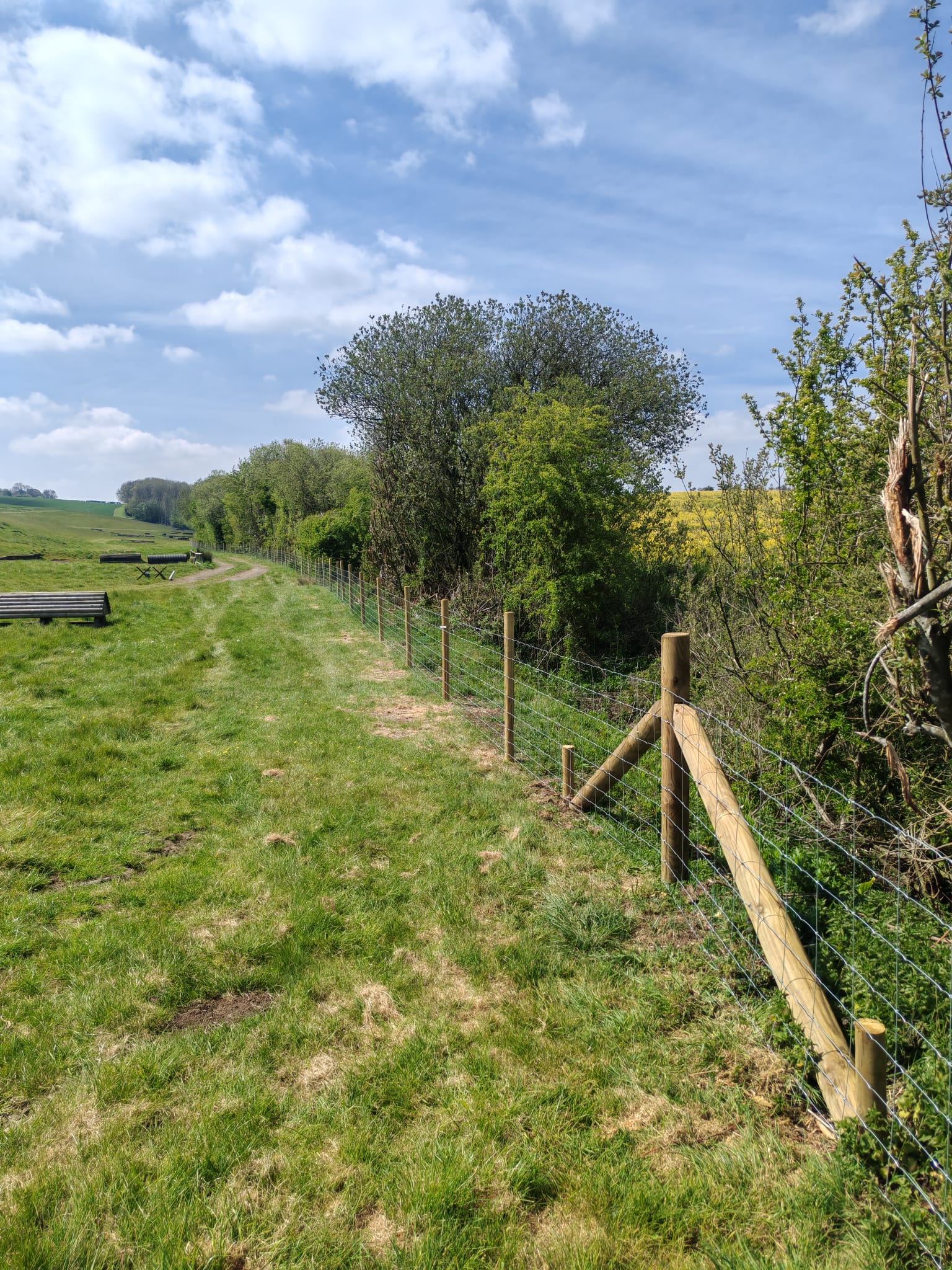 Capital Grant FG1 fencing along a rural field boundary in Louth